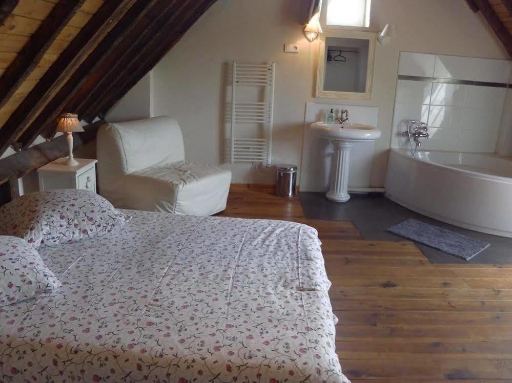 Domaine Du Moulin De Champie - Versailles - Gites & Suites Feucherolles Extérieur photo