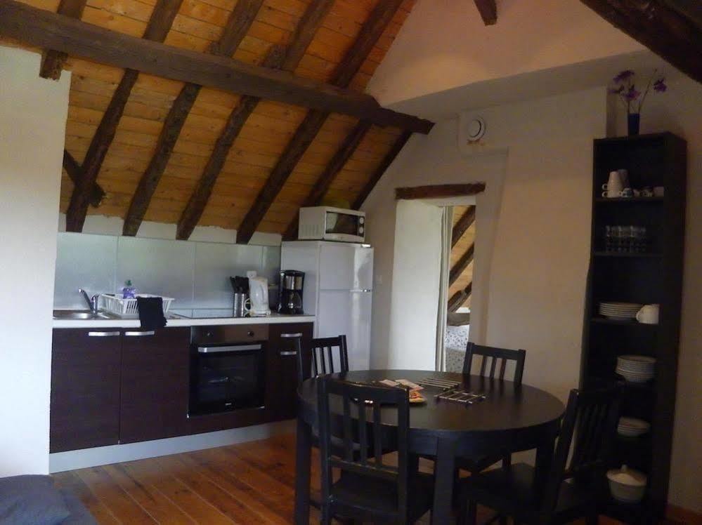 Domaine Du Moulin De Champie - Versailles - Gites & Suites Feucherolles Extérieur photo