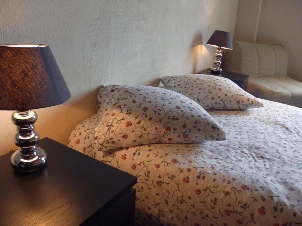 Domaine Du Moulin De Champie - Versailles - Gites & Suites Feucherolles Extérieur photo