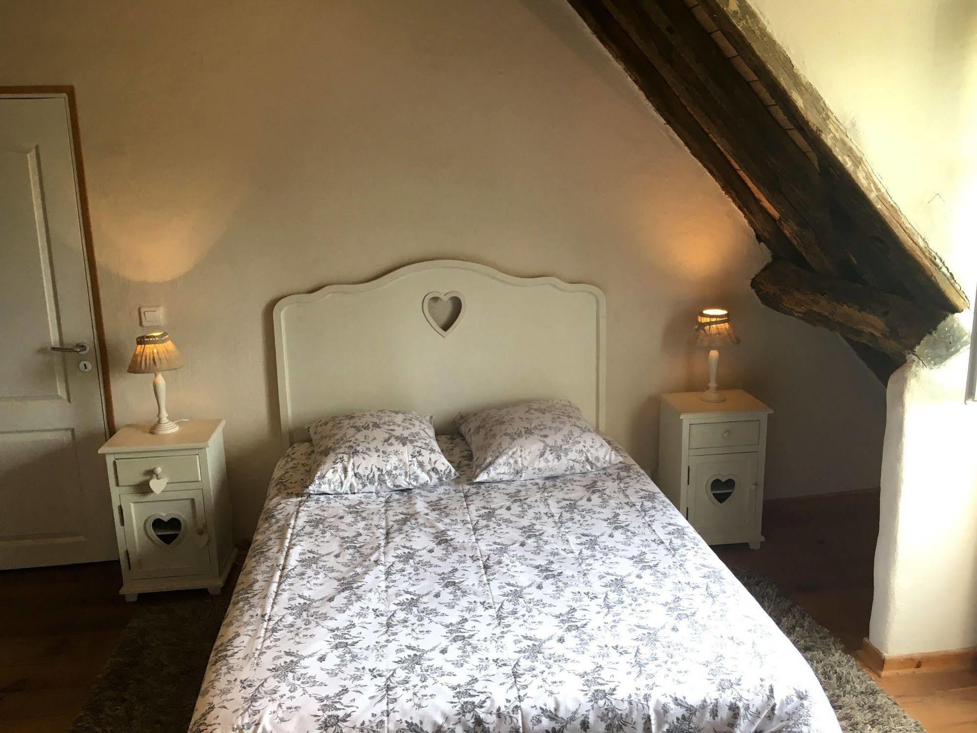 Domaine Du Moulin De Champie - Versailles - Gites & Suites Feucherolles Extérieur photo