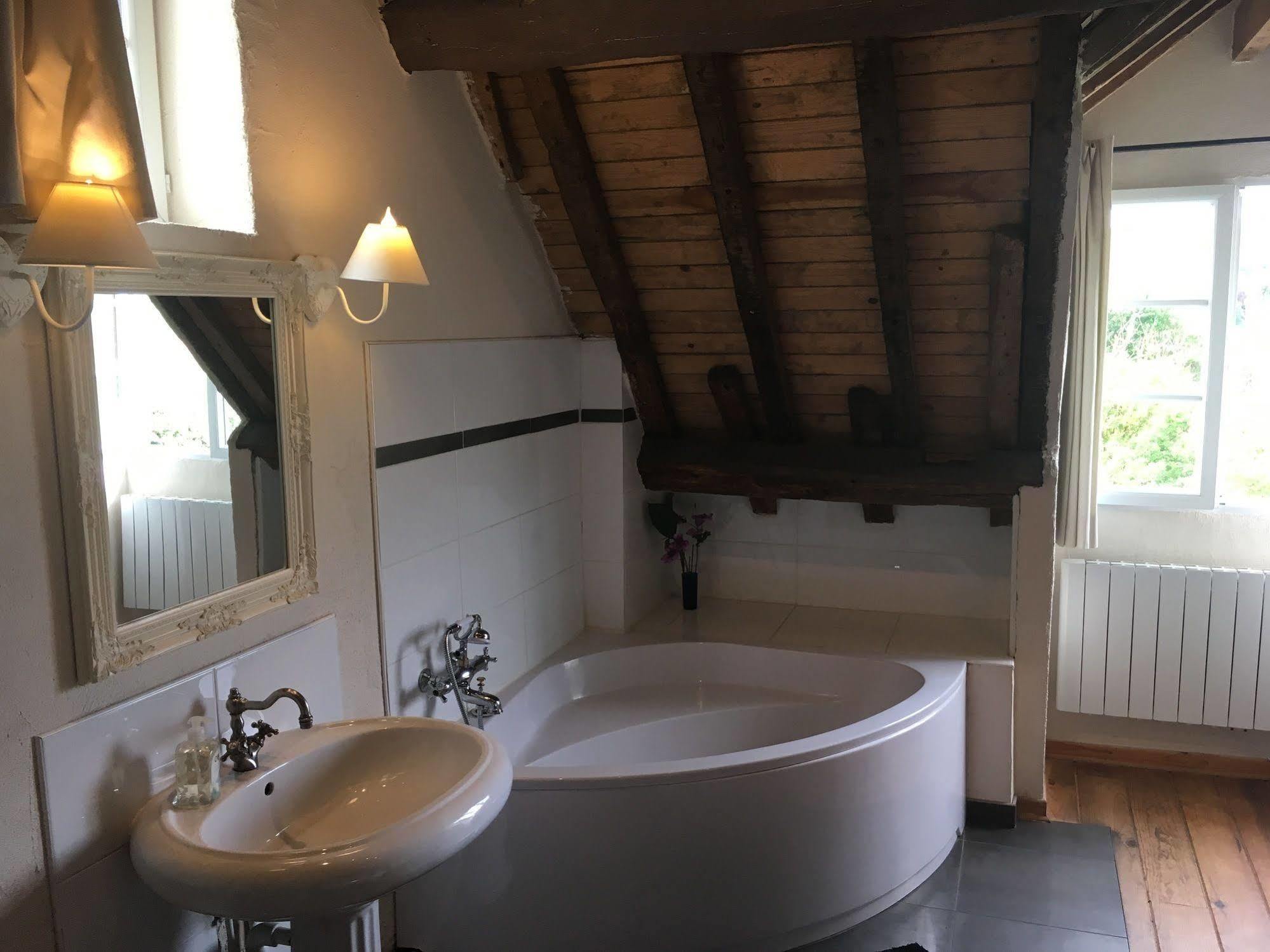 Domaine Du Moulin De Champie - Versailles - Gites & Suites Feucherolles Extérieur photo