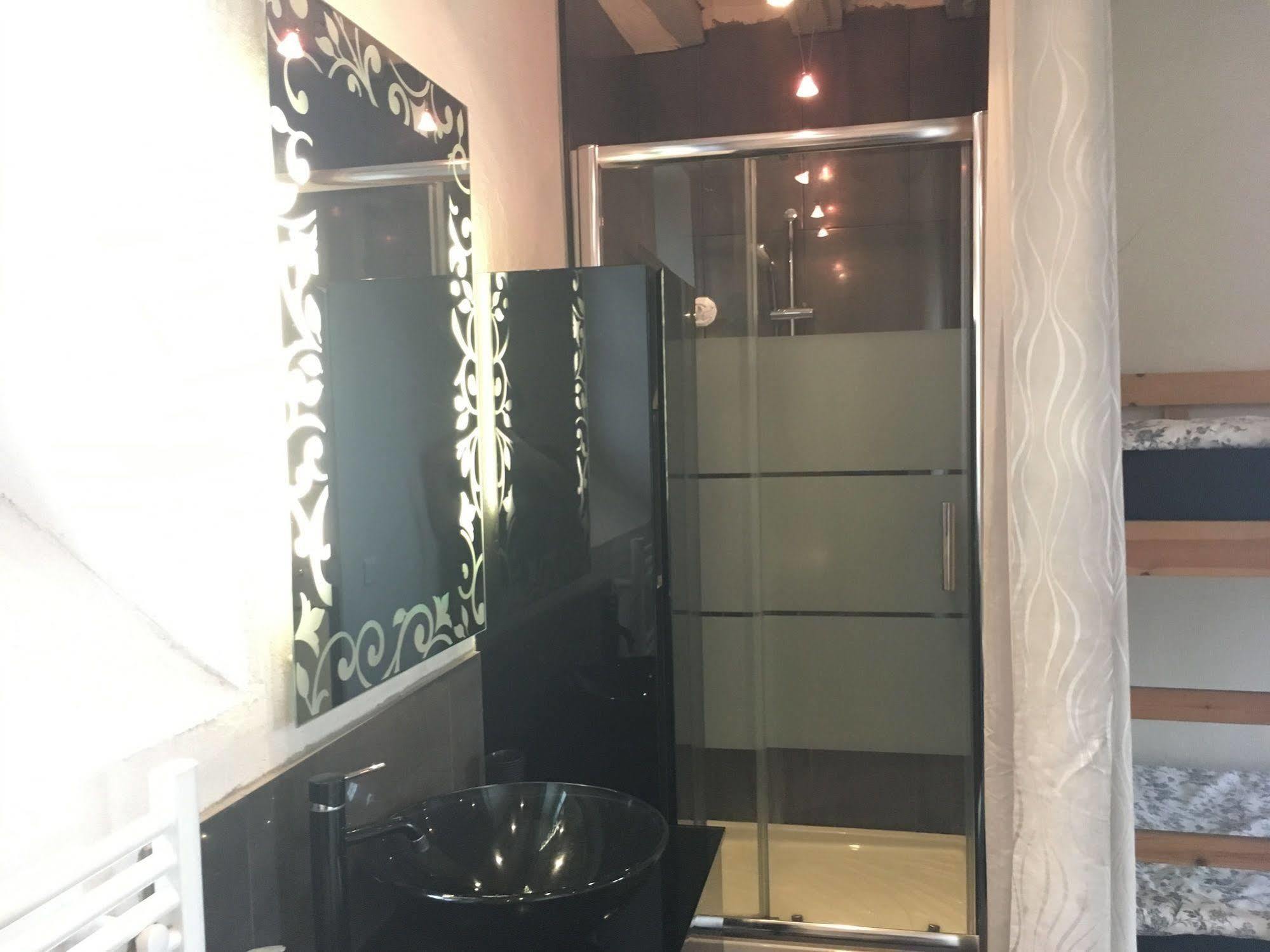 Domaine Du Moulin De Champie - Versailles - Gites & Suites Feucherolles Extérieur photo