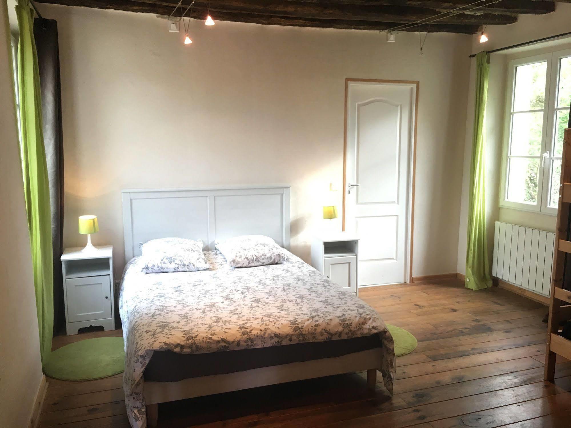 Domaine Du Moulin De Champie - Versailles - Gites & Suites Feucherolles Extérieur photo