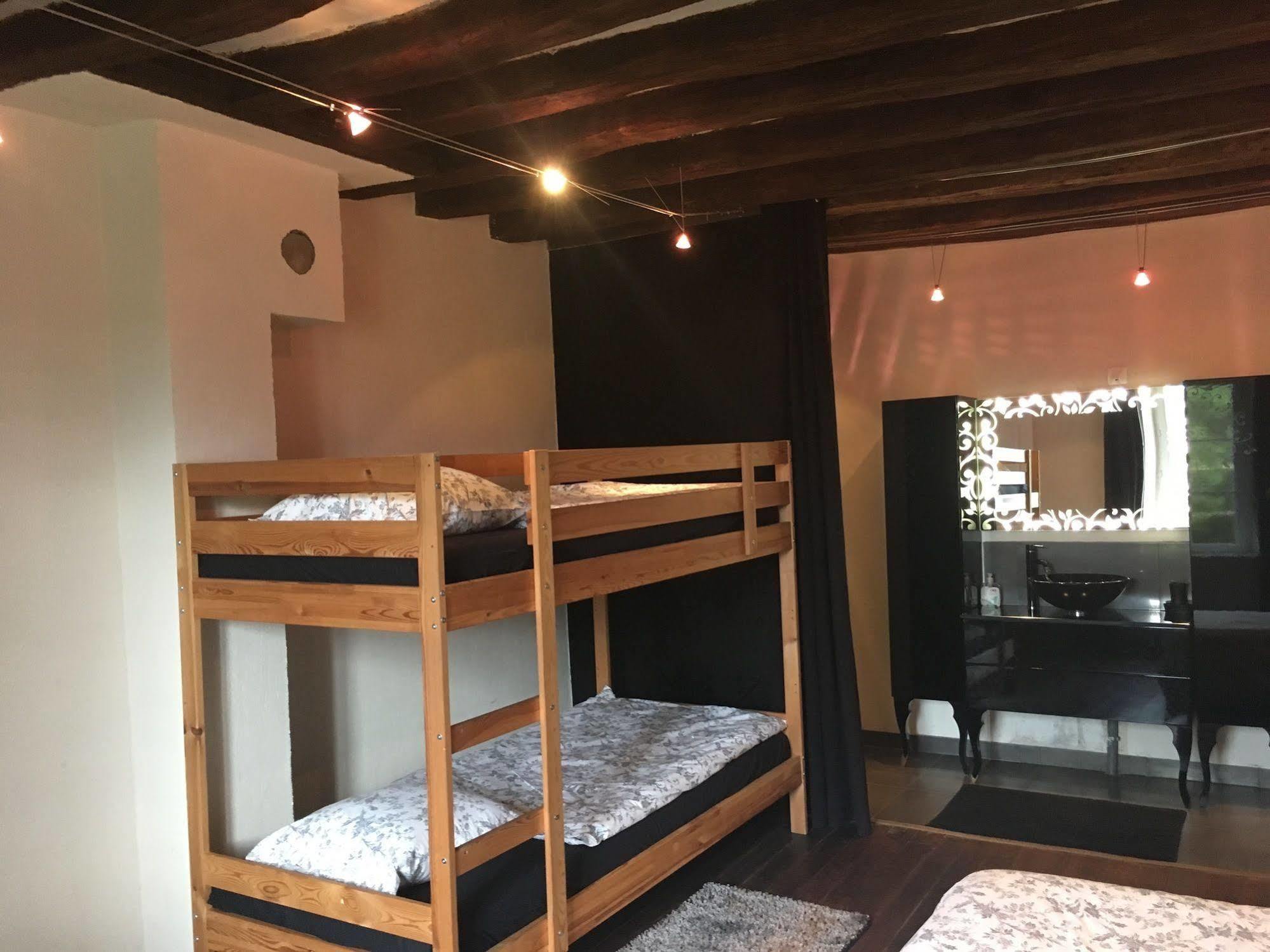 Domaine Du Moulin De Champie - Versailles - Gites & Suites Feucherolles Extérieur photo